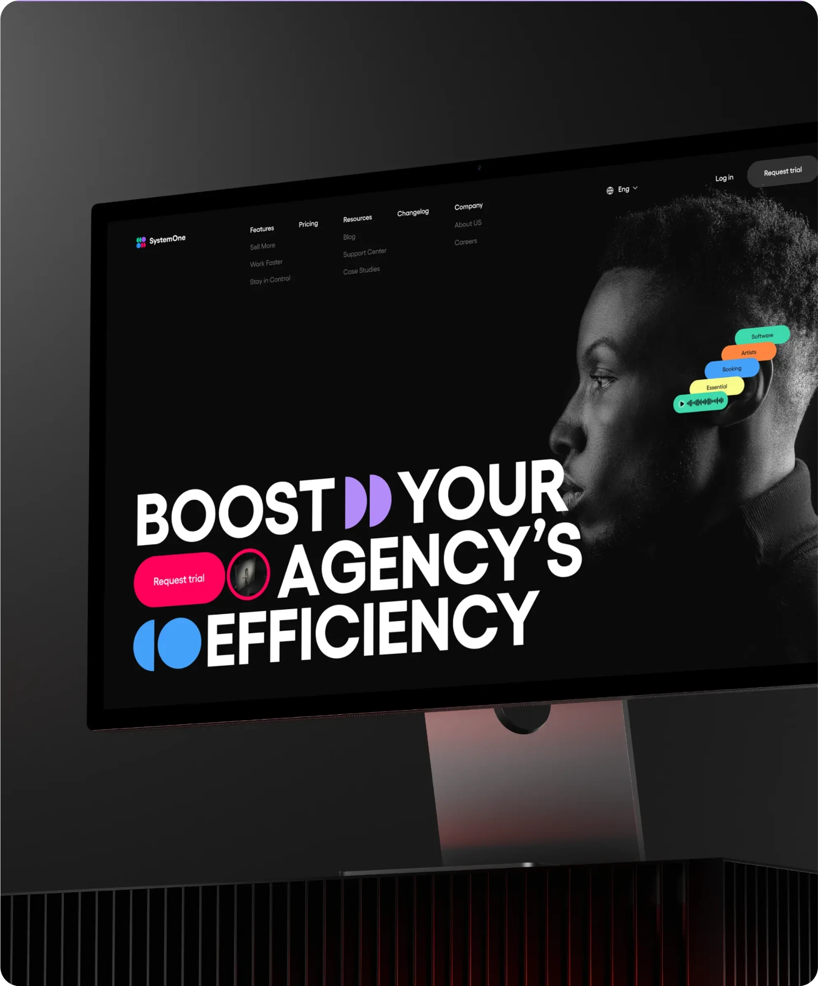 Un titular rotundo sobre eficiencia de agencia en una pantalla del estudio.